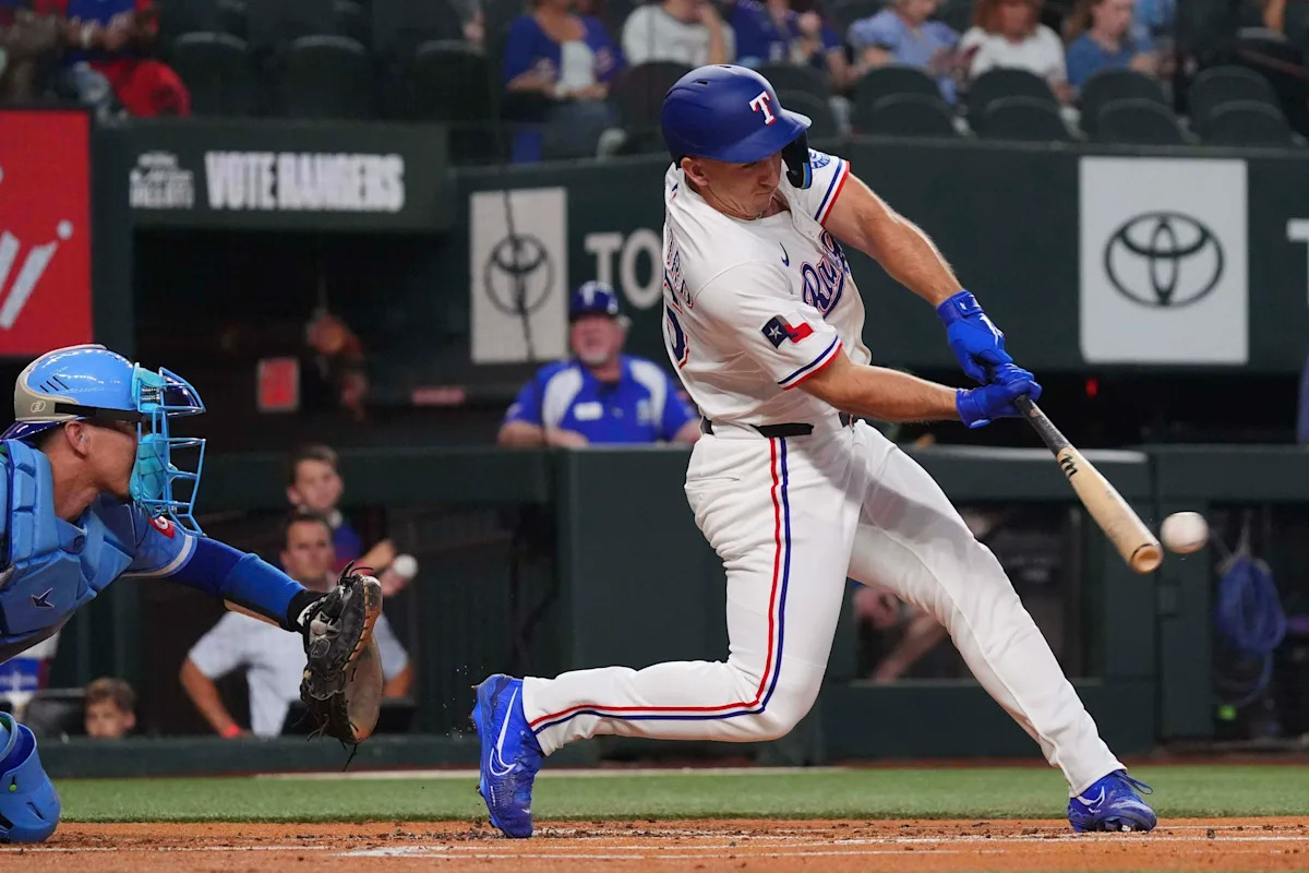 Texas Rangers CF Wyatt Langford to IL again with oblique strain while RHP Nathan Eovaldi returns
