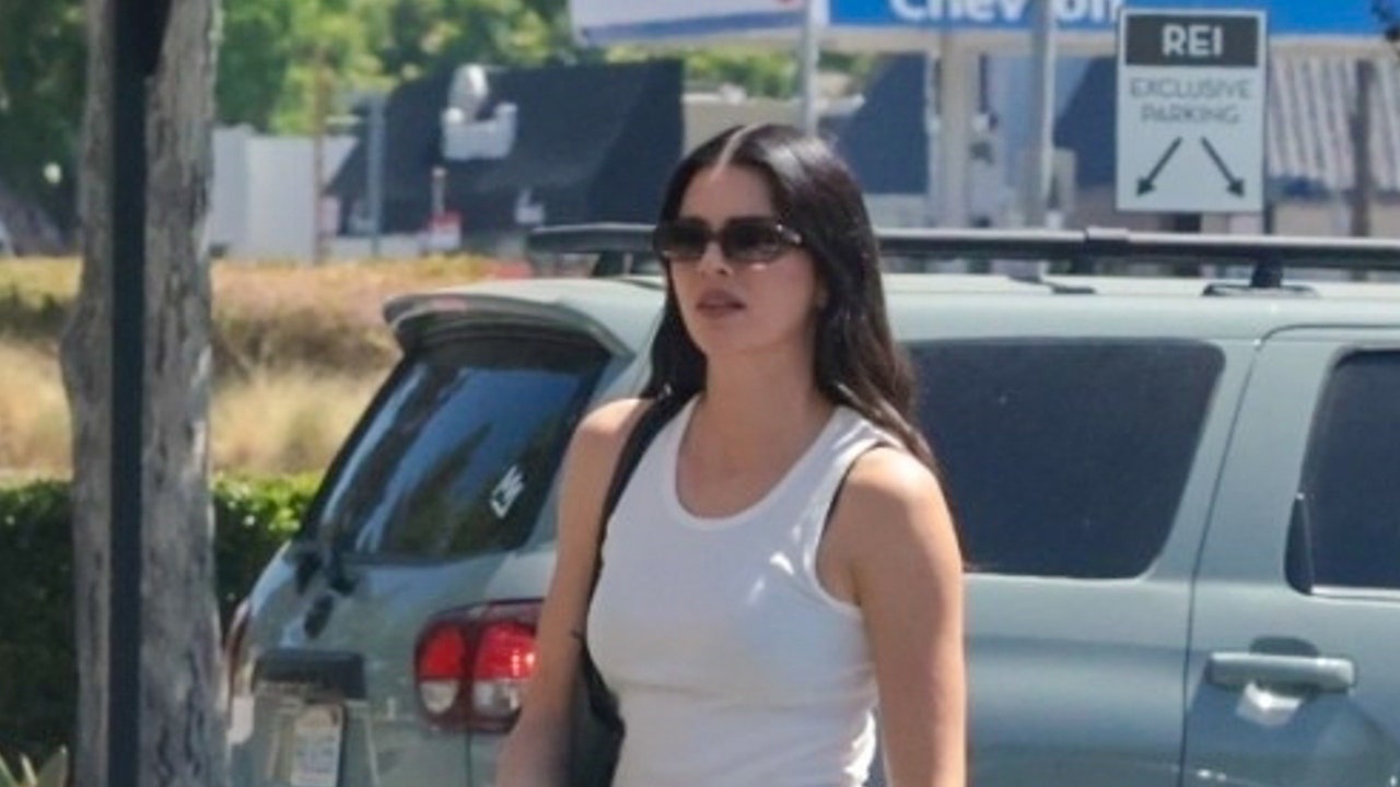 Thanks to Kendall Jenner, the Gen X Boot Tuck Is Trending for Summer