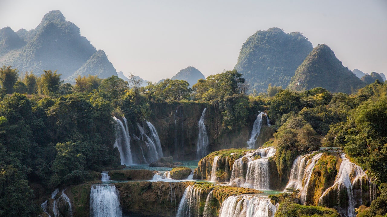 The Best Things to Do in Vietnam, From Floating Markets to Ancient Alleys