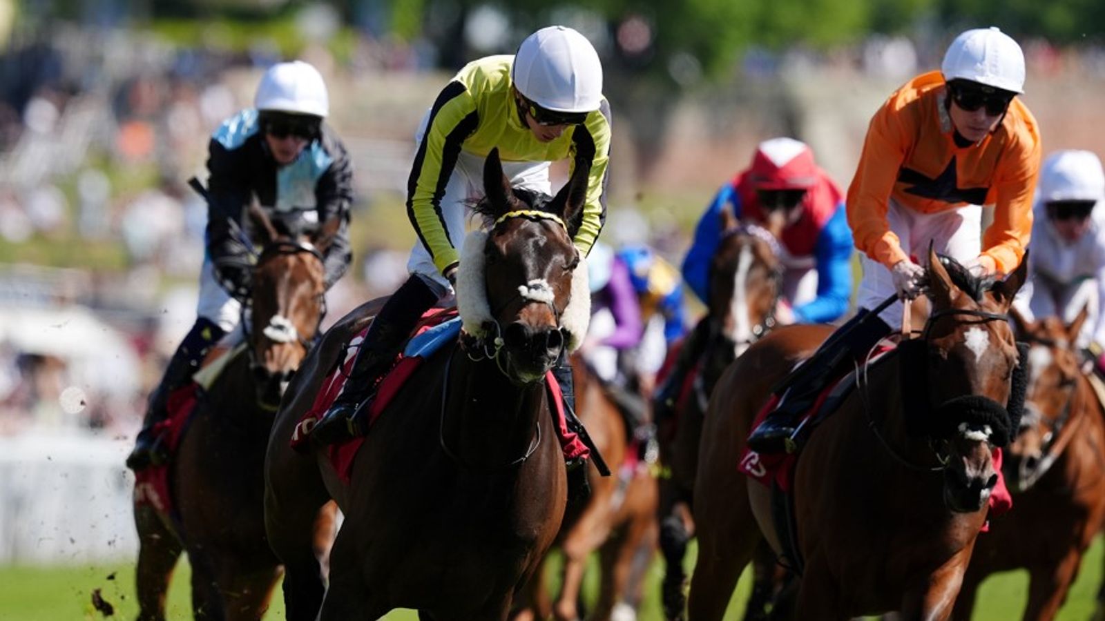 Today on Sky Sports Racing: East India Dock, Who’s Glen and Pappano clash in Northumberland Plate | Racing News