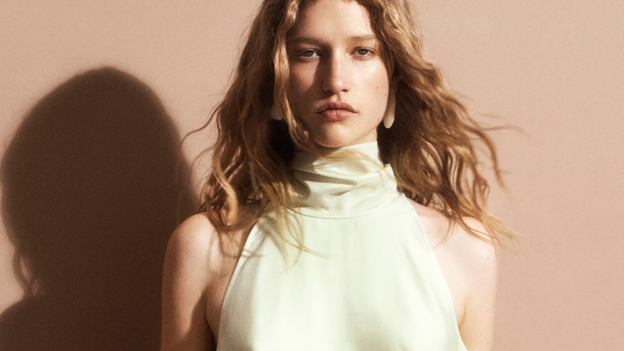 35+ Best Cocktail Dresses for Weddings and Beyond