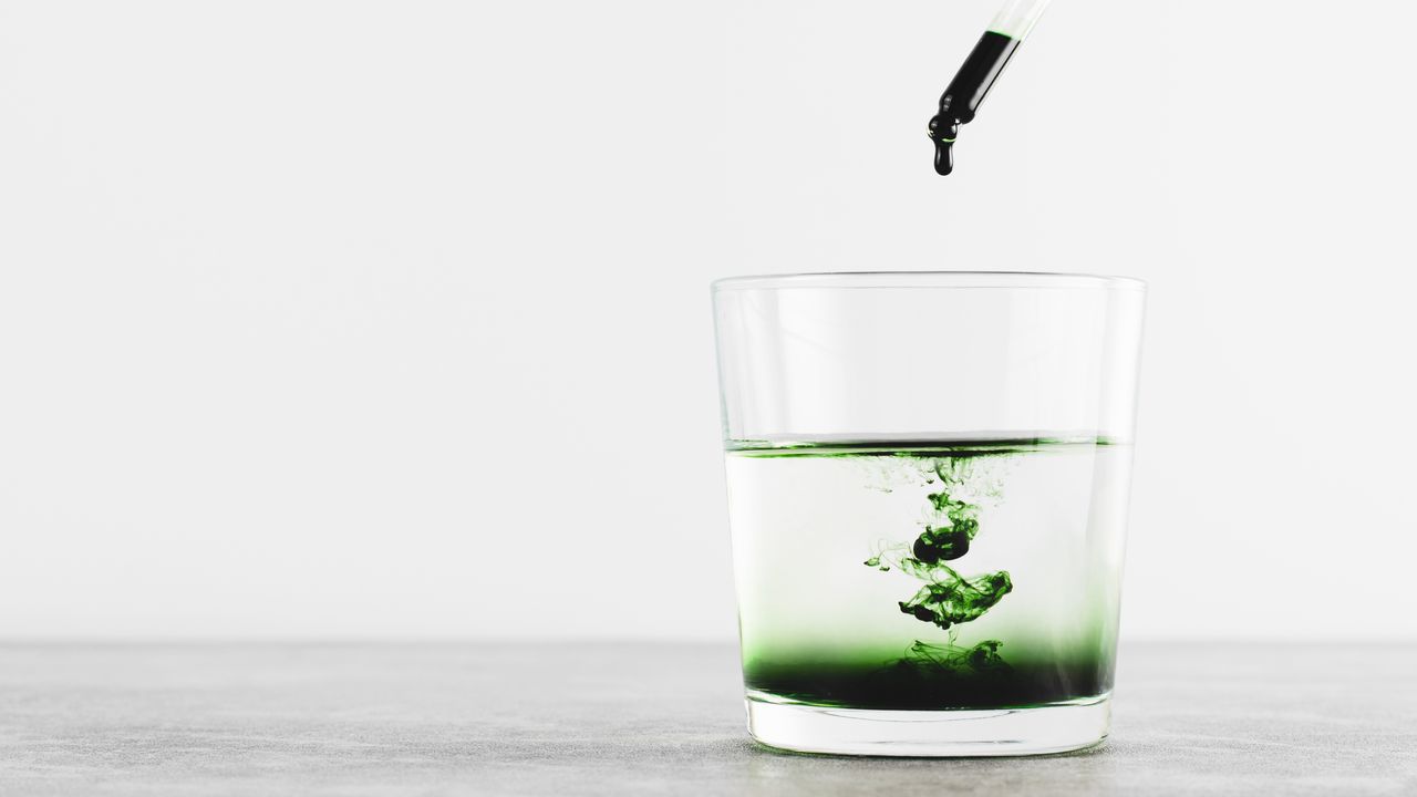 5 Incredible Chlorophyll Benefits To Finally Convince You To Try It
