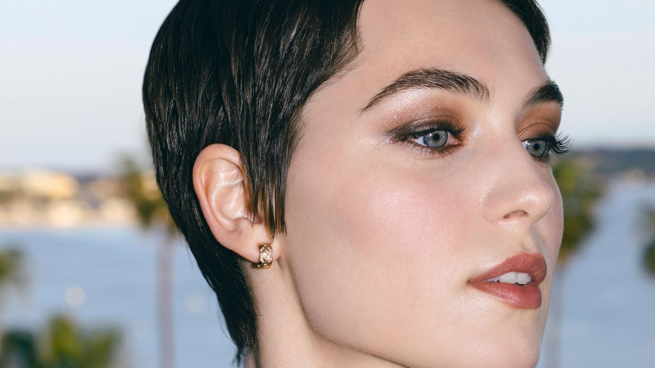 7 Best Waterproof Eyeliner Picks for Sweat-Proof, Summer Makeup