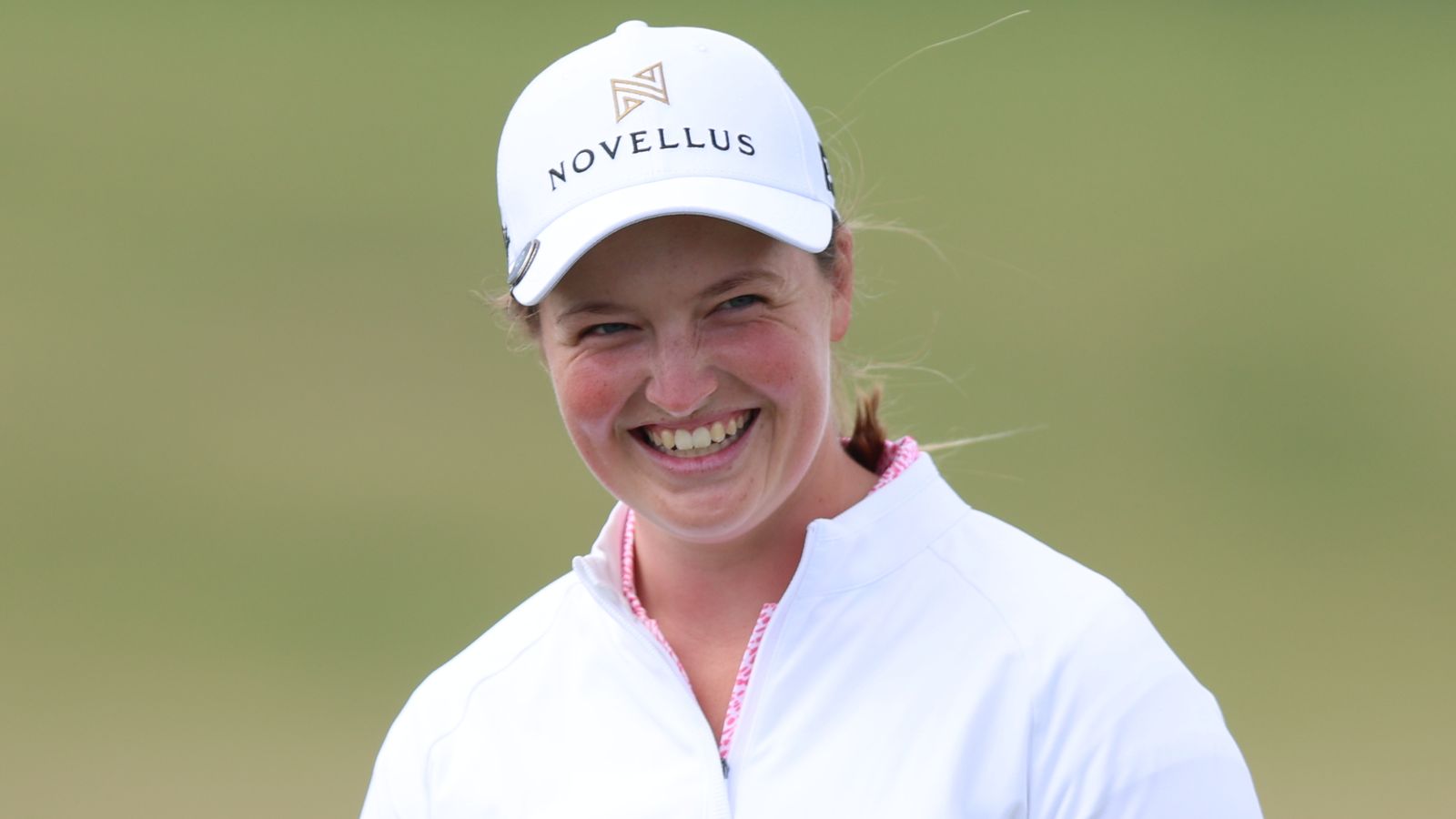 AIG Women’s Open: England’s Lottie Woad makes mixed start as favourite but Mimi Rhodes impresses at Royal Porthcawl | Golf News