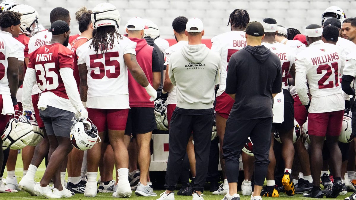 Arizona Cardinals have scary injury Thursday, end practice early