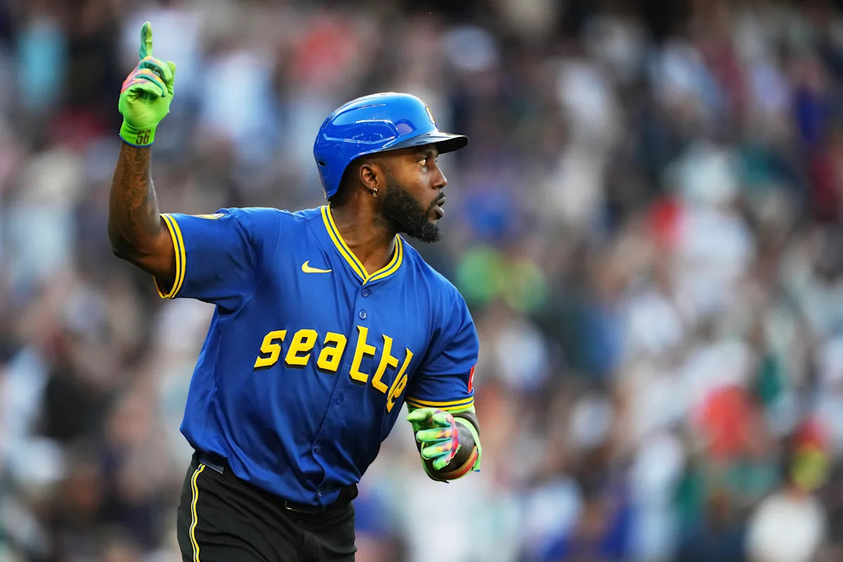Arozarena and Castillo lead Mariners to 6-1 win over Astros