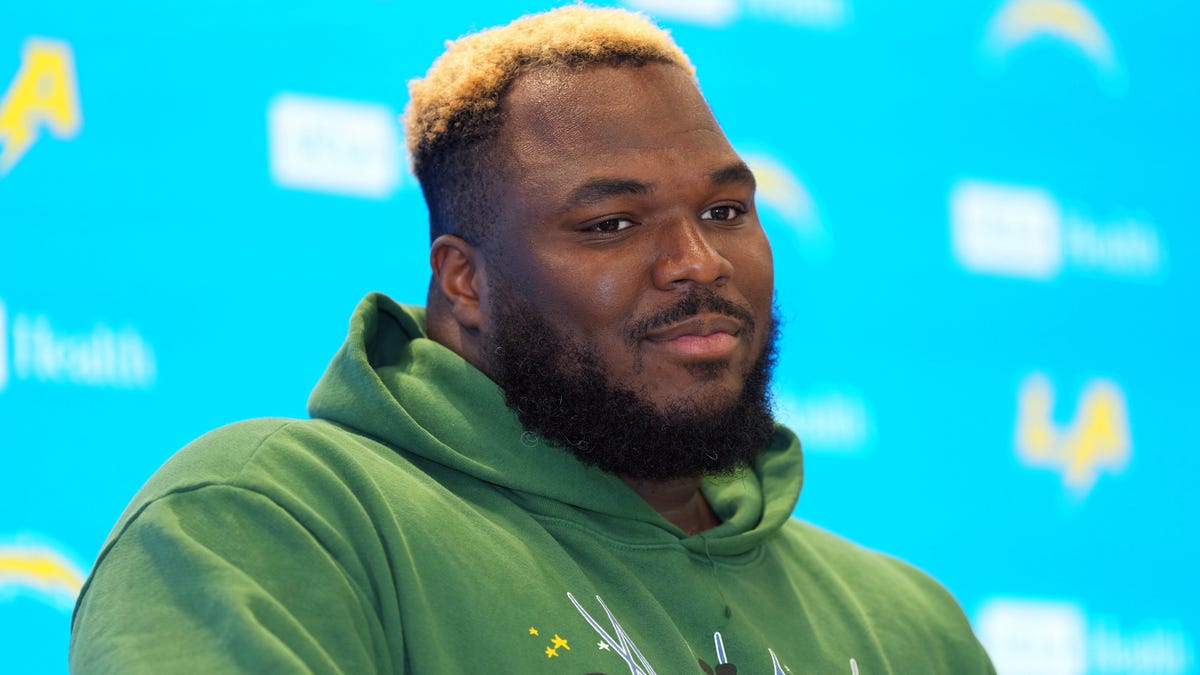 Biggest questions on defense ahead of Chargers training camp