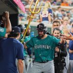 Cal Raleigh hits 2 more homers to bring total to 38