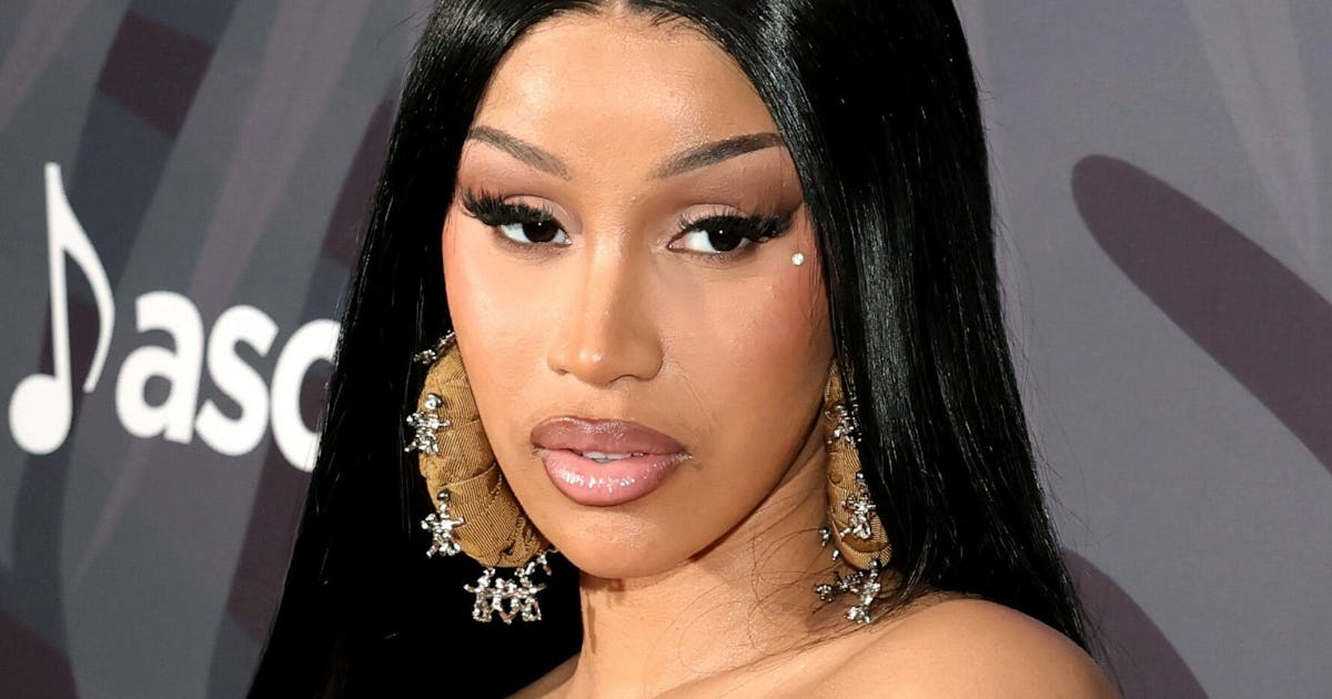 Cardi B Just Debuted A Sleek, Blunt Bob — And It’s Incredible