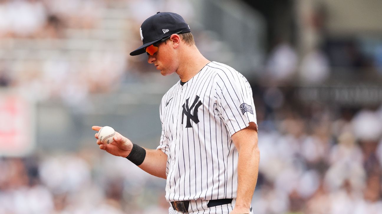 DJ LeMahieu DFA’d by Yankees after demotion to bench role