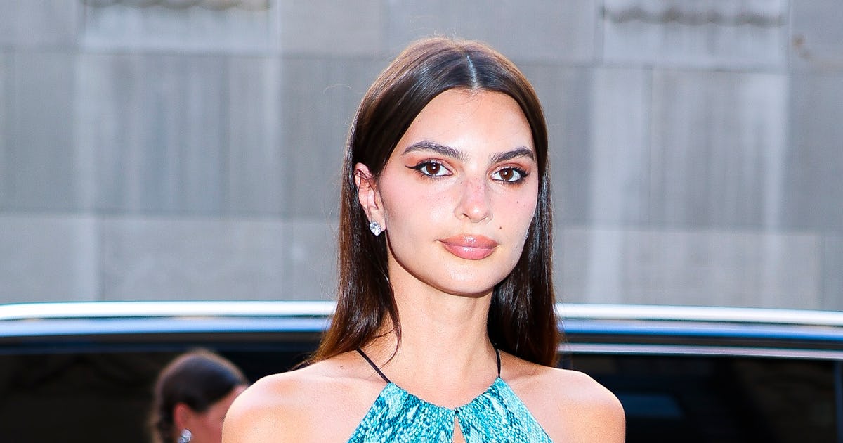 Emily Ratajkowski & Gucci Hosted A Summer Dinner In The Hamptons