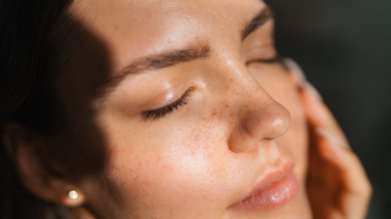 Facial Hair Removal: Everything You Need To Know About Doing It At Home