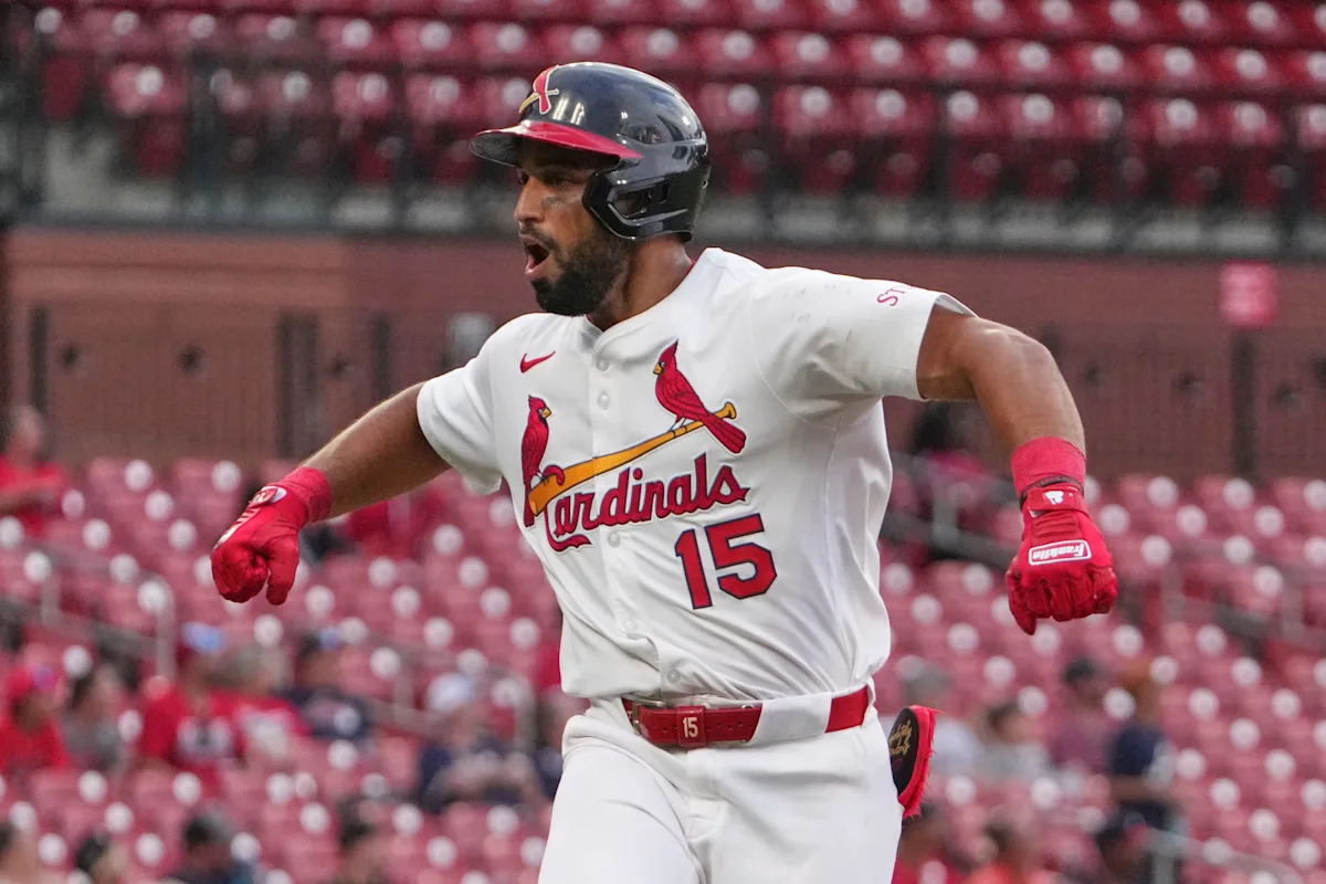 Fermín hits first major league homer to break tie in the Cardinals’ victory over the Braves