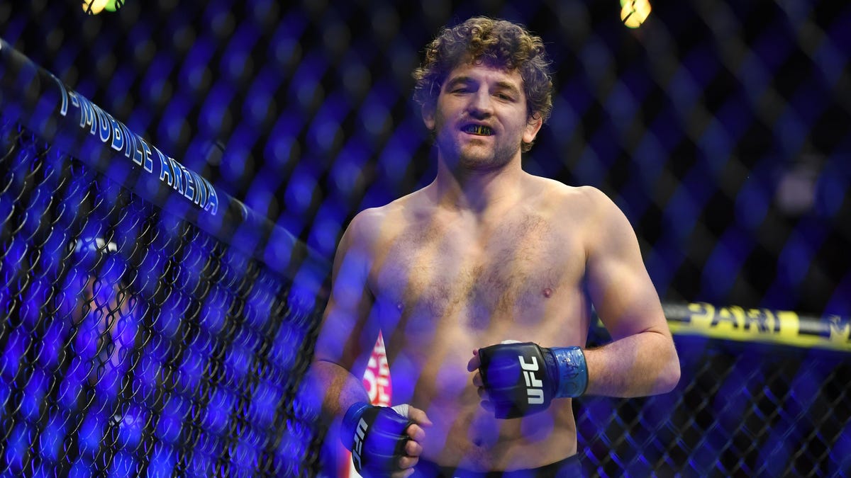 Former UFC star opens up about lung transplant