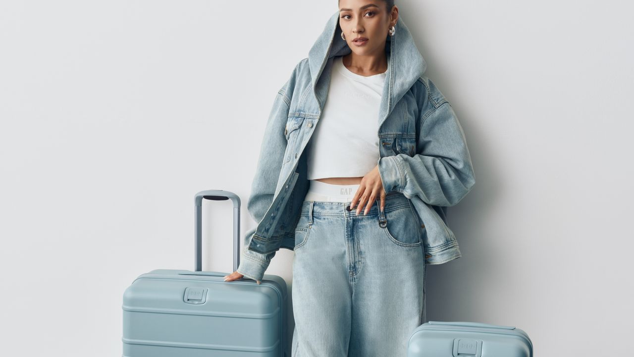 Gap and Béis Team Up on a Smart and Stylish Travel Collection