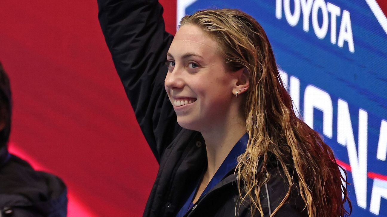 Gretchen Walsh wins Honda Cup as top women’s college athlete