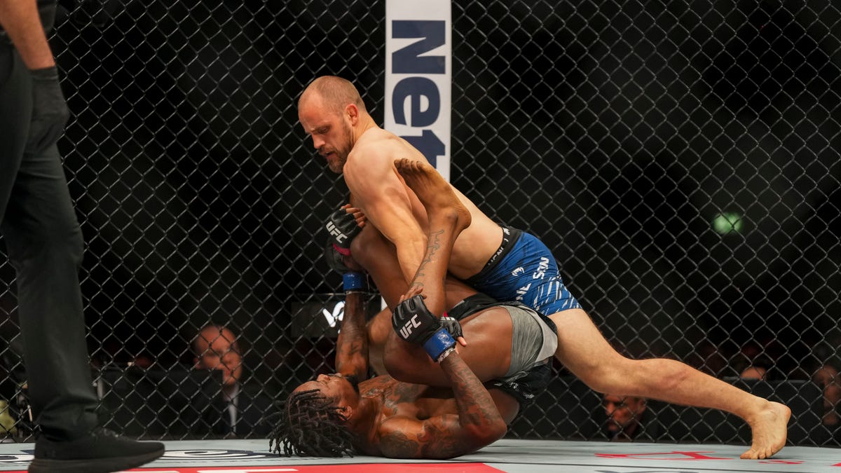 Gunnar Nelson pulls out of fight vs. Neil Magny