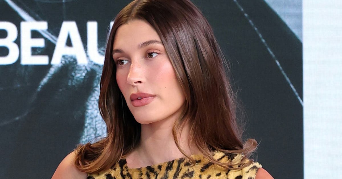 Hailey Bieber’s Polka Dot Chrome Nails Is A Fresh Take On Her Iconic Mani