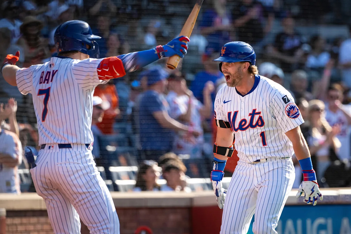 Jeff McNeil’s home run and sparkling defensive play carry Mets past Yankees in Subway Series