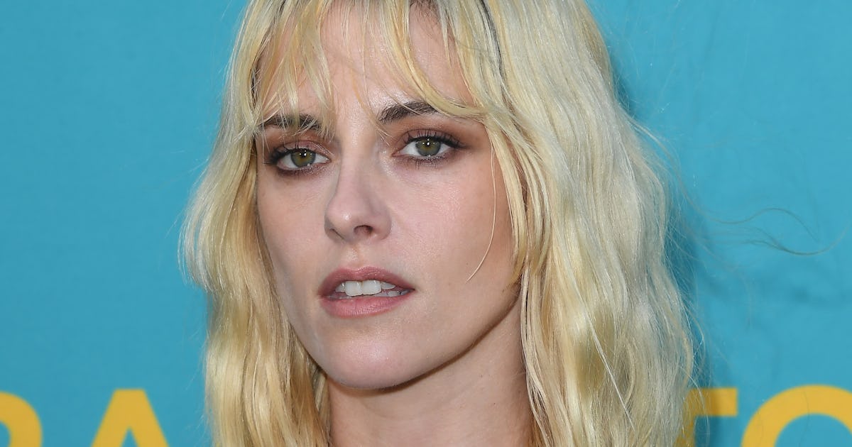 Kristen Stewart’s Coral Hair Is Her Most Dramatic Color Yet