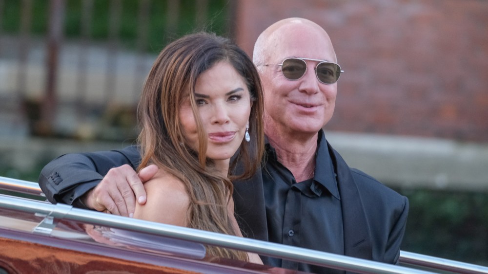 Lauren Sánchez & Jeff Bezos’ Wedding Earns $222 Million in Exposure