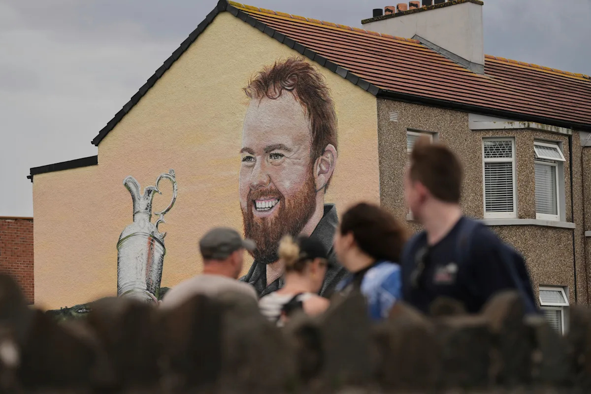 Lowry back in his happy place at Royal Portrush where mural depicts ‘special’ 2019 win