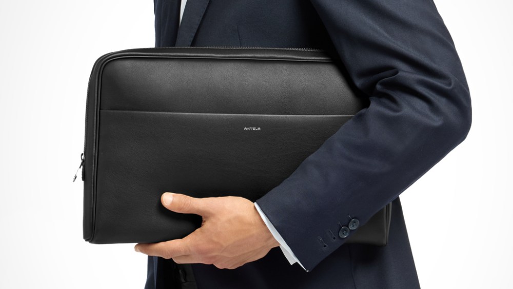 Luxury Luggage Brand Aviteur by Patricia Gucci Launches at Harrods