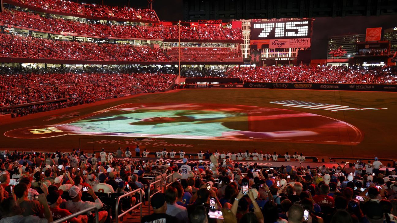 MLB honors Hank Aaron by re-creating homer at All-Star Game