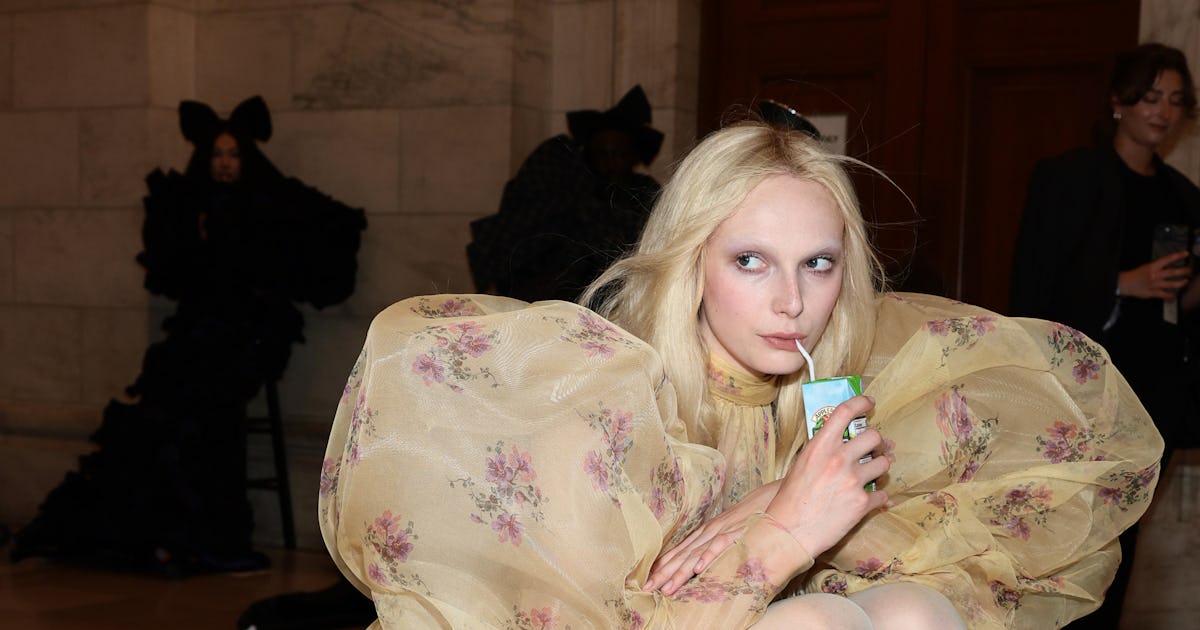 Marc Jacobs’ Fall 2025 Show Was A Playful Take On Proportions