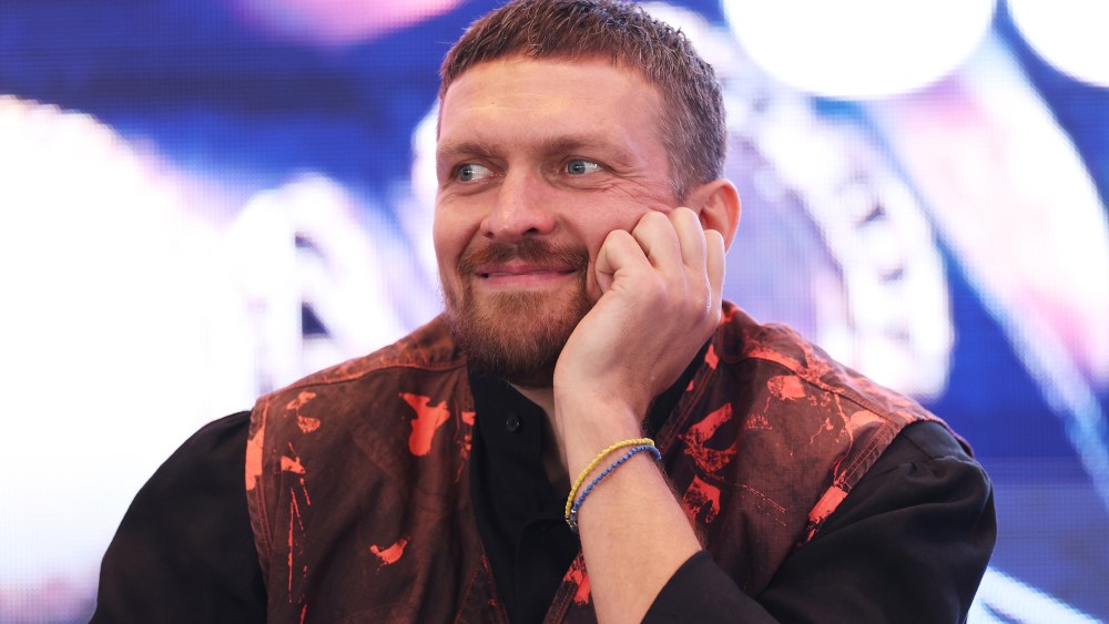 Oleksandr Usyk Readies for Daniel Dubois Fight With Aid from Ukrainian Designer