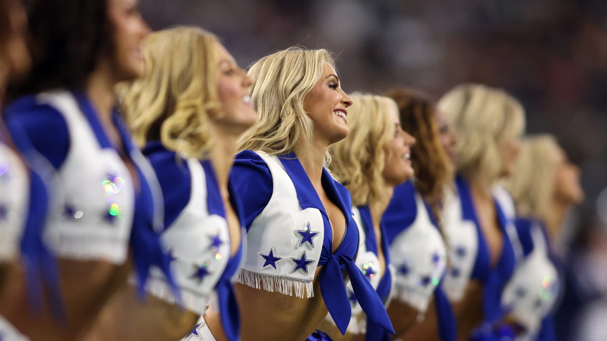 PFF names Cooper Beebe, Javonte Williams as potential breakout Cowboys