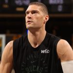 Sources: Brook Lopez signs 2-year, $18M deal with Clippers