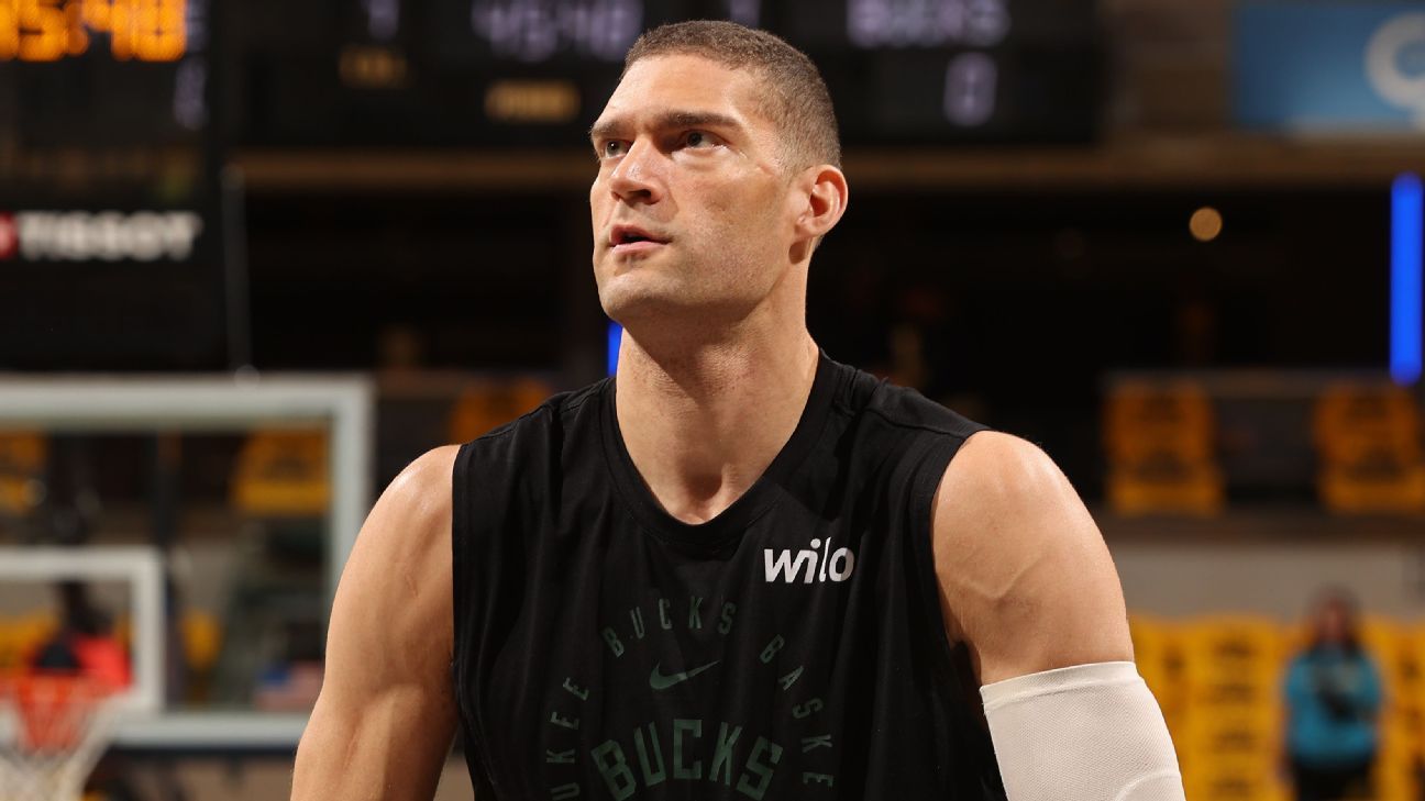 Sources: Brook Lopez signs 2-year, $18M deal with Clippers
