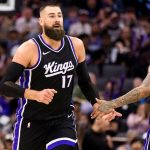Sources - Nuggets expect Jonas Valanciunas to honor contract