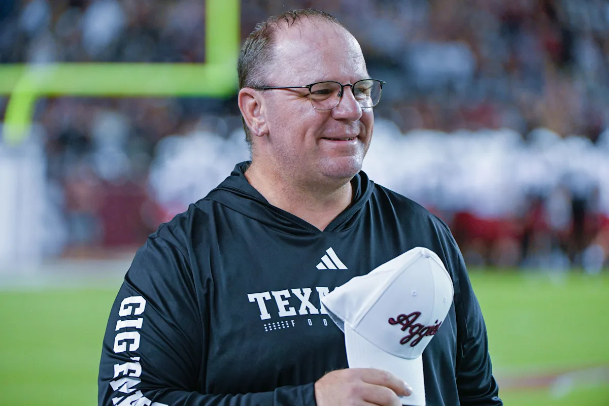 Texas A&M coach Mike Elko jokes about Texas fight song mishap during SEC Media Days presser