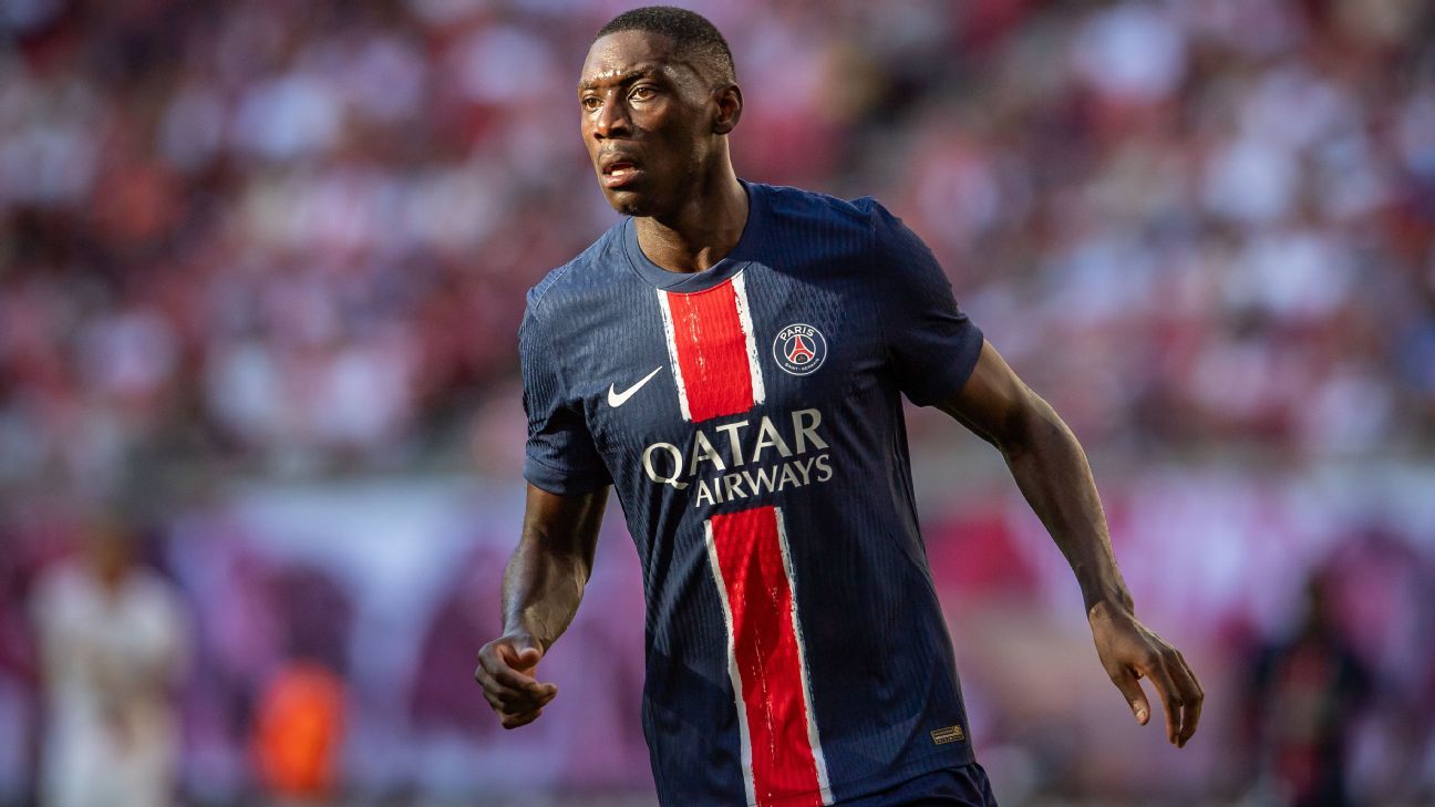 Transfer rumors, news: Man United, Newcastle in for Randal Kolo Muani