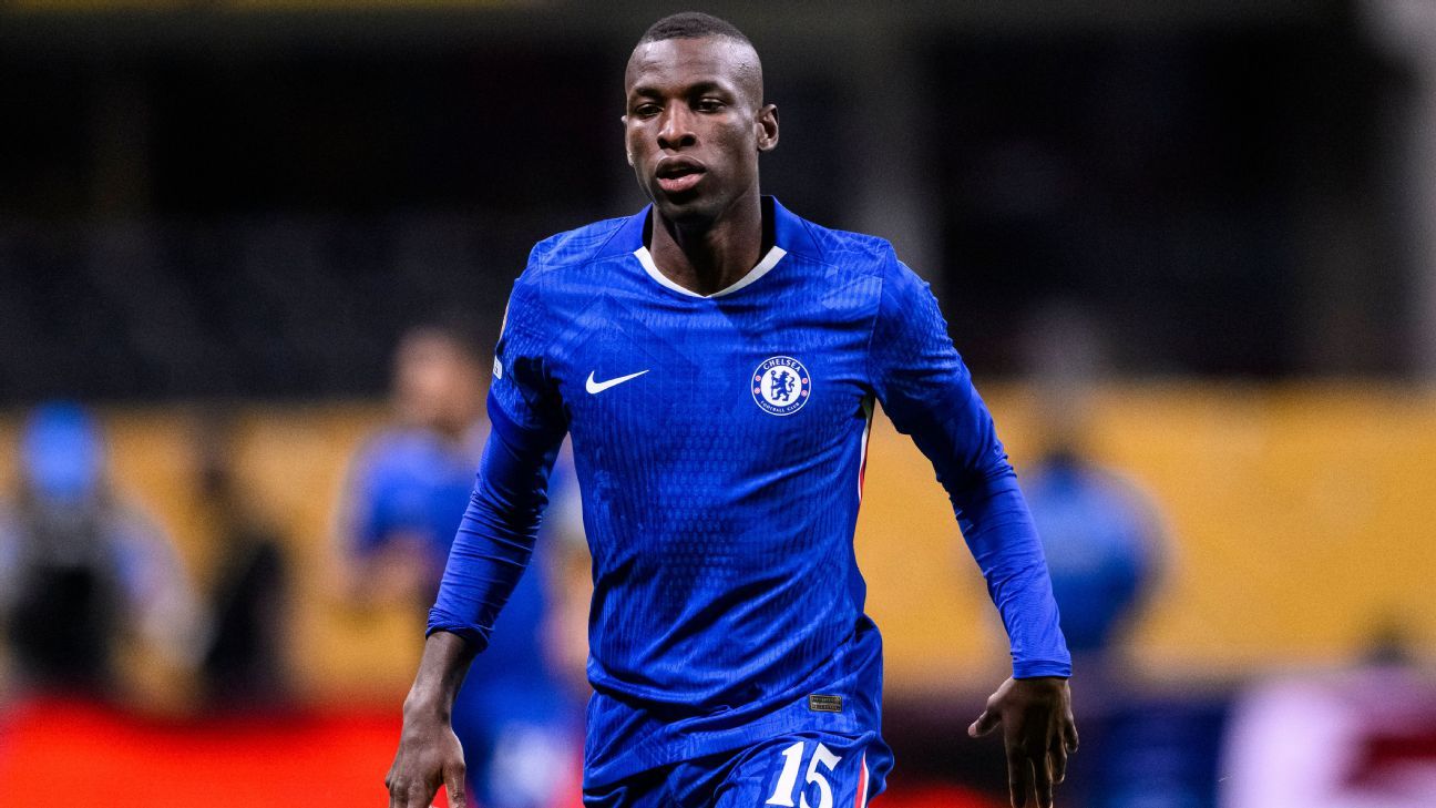 Transfer rumors, news: Newcastle eye Jackson to replace Isak