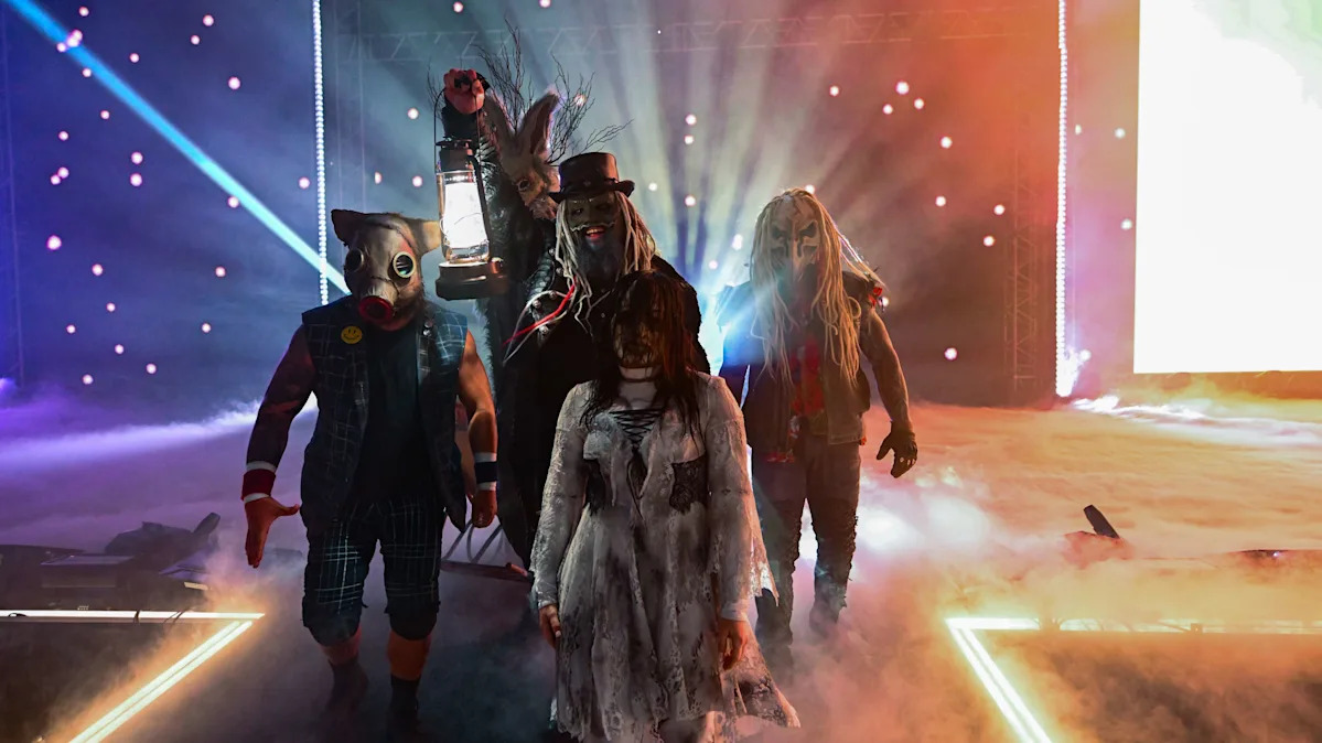 WWE SmackDown results, highlights (July 11): The Wyatt Sicks win tag-team gold