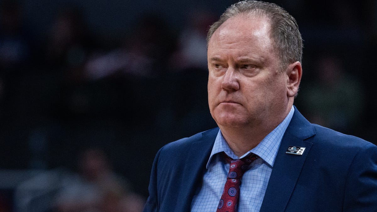 Wisconsin basketball staffer Marc VandeWettering named general manager