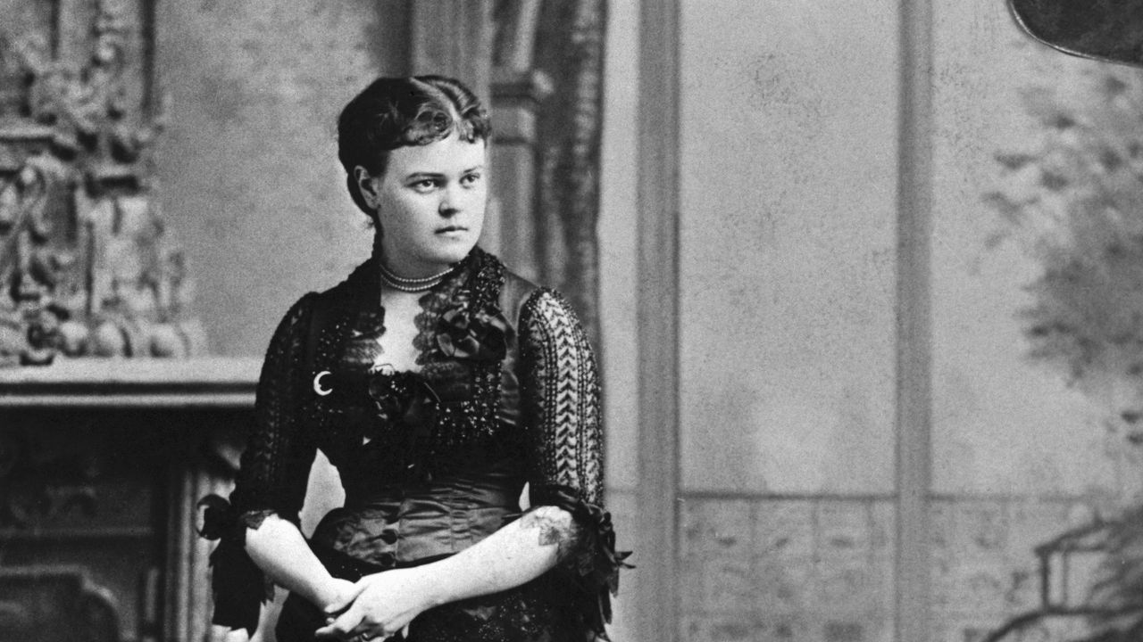 ‘The Gilded Age’: The Disastrous, Society-Shifting Divorce of William K. and Alva Vanderbilt