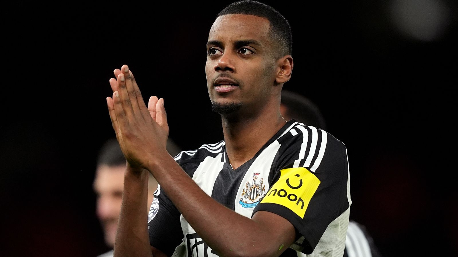 Alexander Isak Liverpool transfer news: Jamie Carragher wants club to sign Newcastle striker but not for £150m | Football News