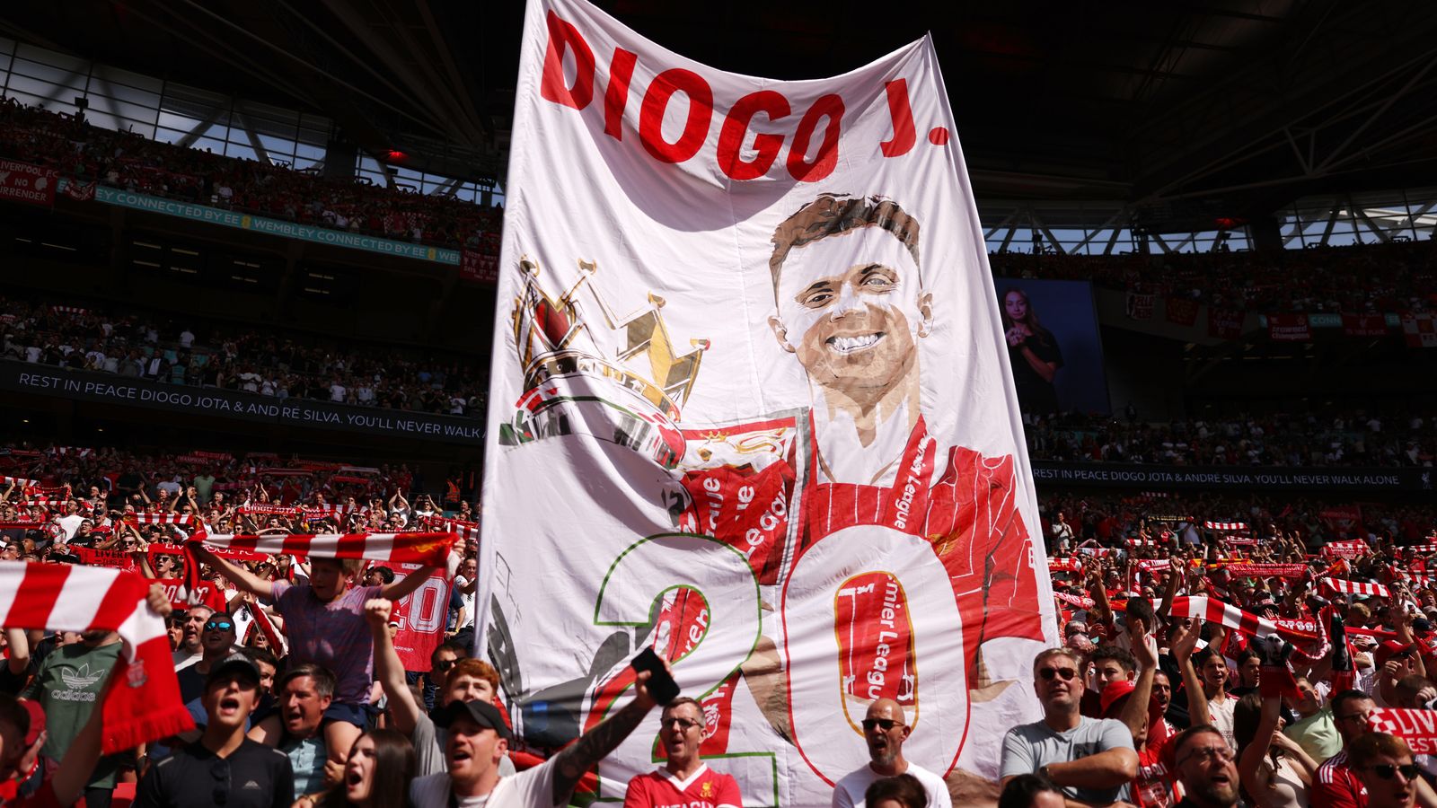 Arne Slot pays Diogo Jota tribute ahead of emotional Liverpool Premier League opener at Anfield | Football News
