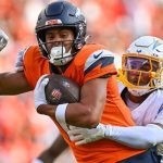 Broncos trade Devaughn Vele to Saints for two draft picks