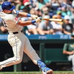 Cal Raleigh hits 48th, 49th HRs to set MLB record for catchers