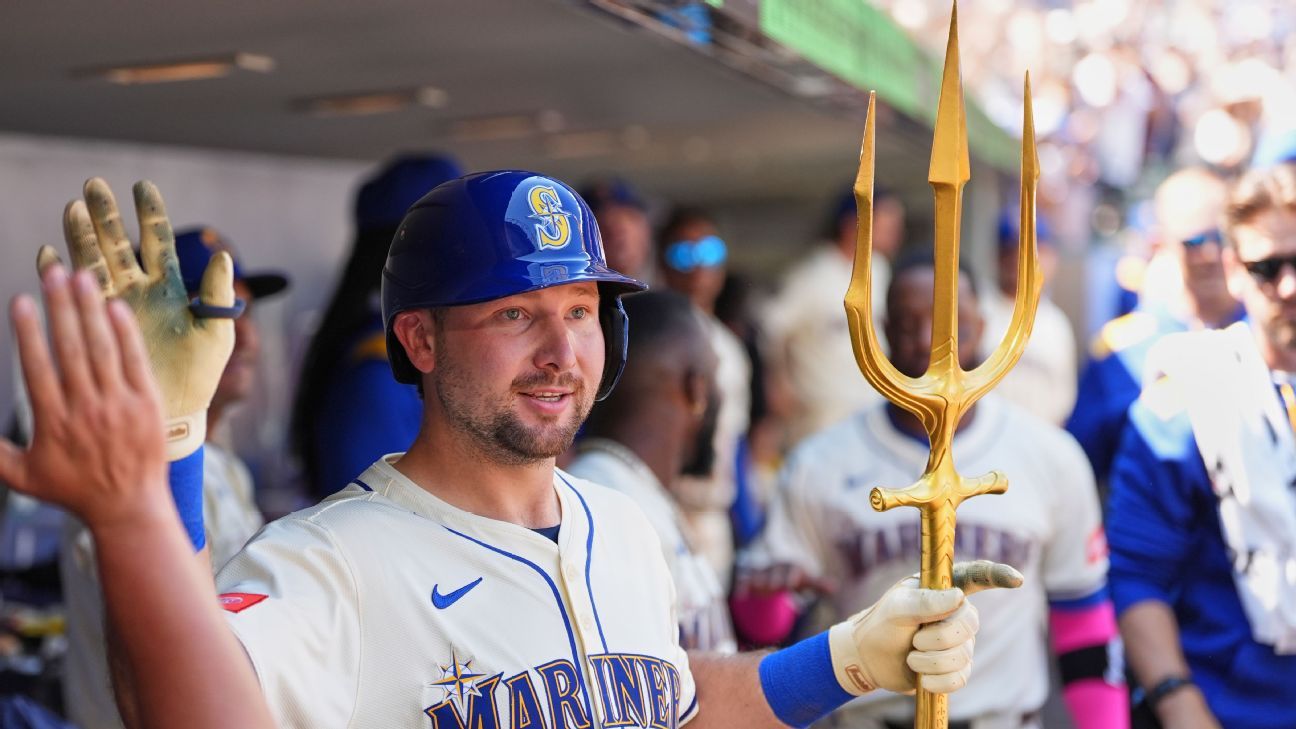 Cal Raleigh’s catcher home run record, surprising power seasons