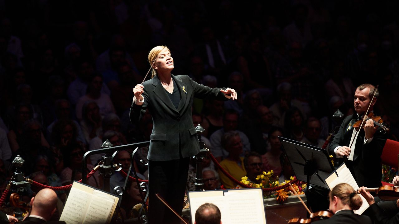 Conductor Keri-Lynn Wilson on Her Fourth Tour With the Ukrainian Freedom Orchestra—and Her Beloved Collection of Vyshyvankas