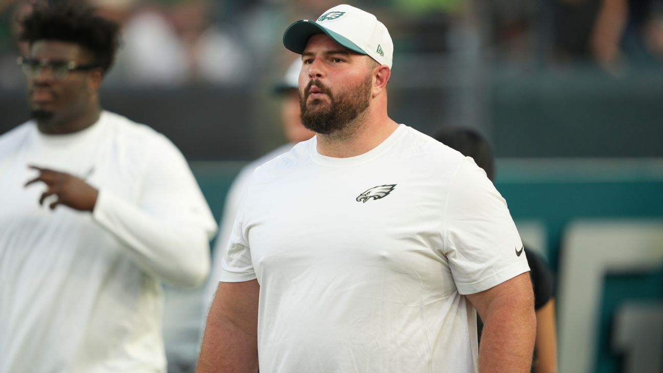 Eagles’ Landon Dickerson carted off with apparent leg injury