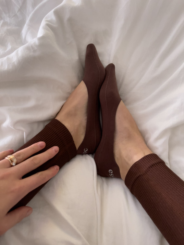 Essoc: A No-Show Sock Brand For People on the Move