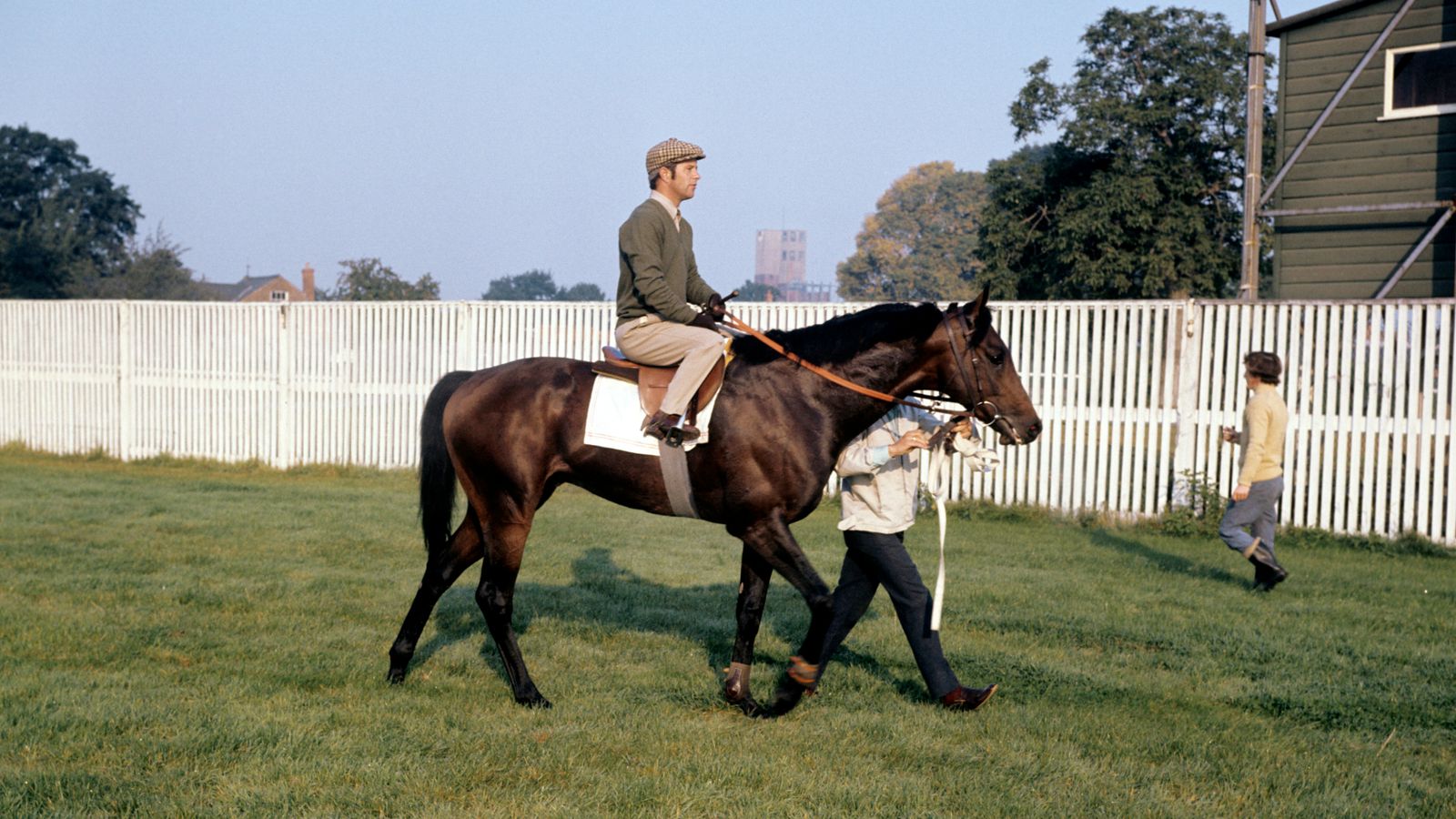 Geoff Lewis: Derby-winning rider of Mill Reef dies aged 89 | Racing News