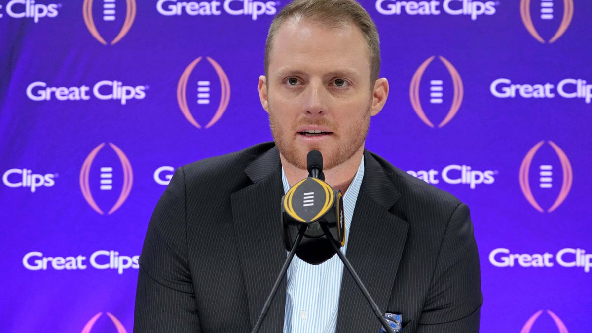 Greg McElroy has USC football as No. 11 team in the country for 2025